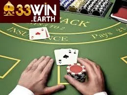 Giới thiệu về bài xì dách? Bí kíp chơi xì dách tại 33win 2025 2 Game bài xì dách là gì?